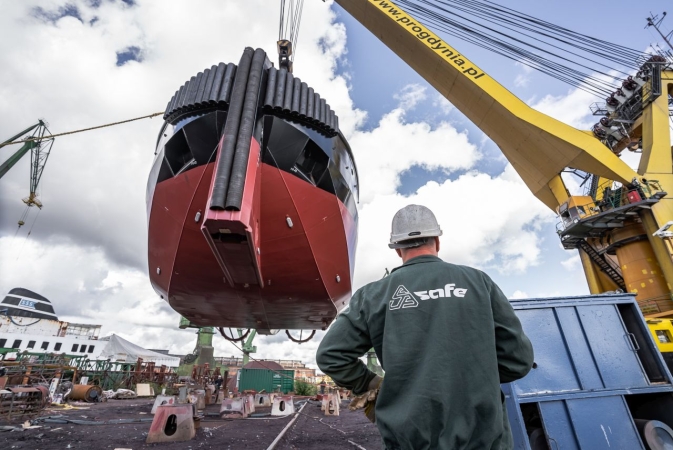 Safe. Kolejny holownik Shoalbuster zwodowany [WIDEO, ZDJĘCIA]-GospodarkaMorska.pl