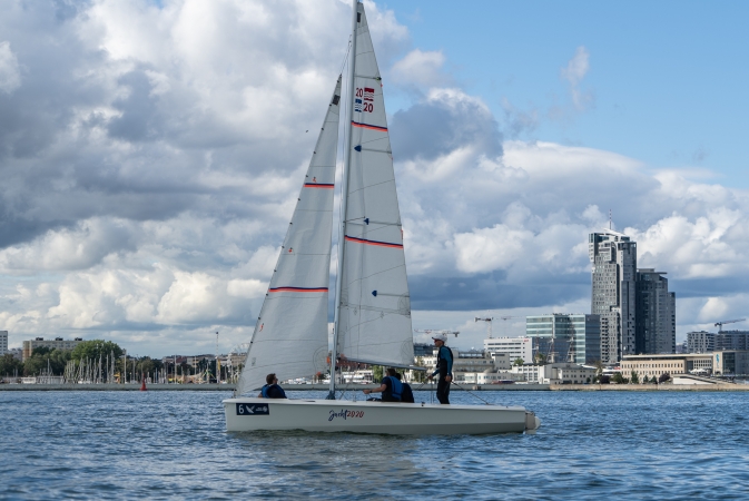 Branża morska się integruje i upamiętnia budowniczego Portu Gdynia [WIDEO, ZDJĘCIA]-GospodarkaMorska.pl