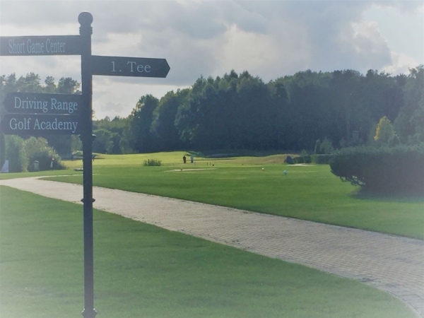 Morska Liga Golfa Postołowo 2022. Sprawdziliśmy, jak przebiega turniej [ZDJĘCIA]-GospodarkaMorska.pl