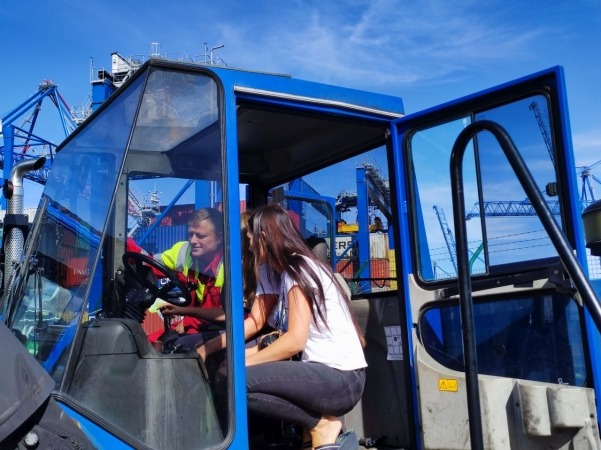 DCT Gdańsk. Terminal obala stereotyp nudnego BHP [WIDEO, ZDJĘCIA]-GospodarkaMorska.pl