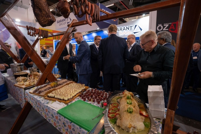 Targi SMM 2022 za nami. Silna reprezentacja polskich firm w Hamburgu [WIDEO, ZDJĘCIA]-GospodarkaMorska.pl