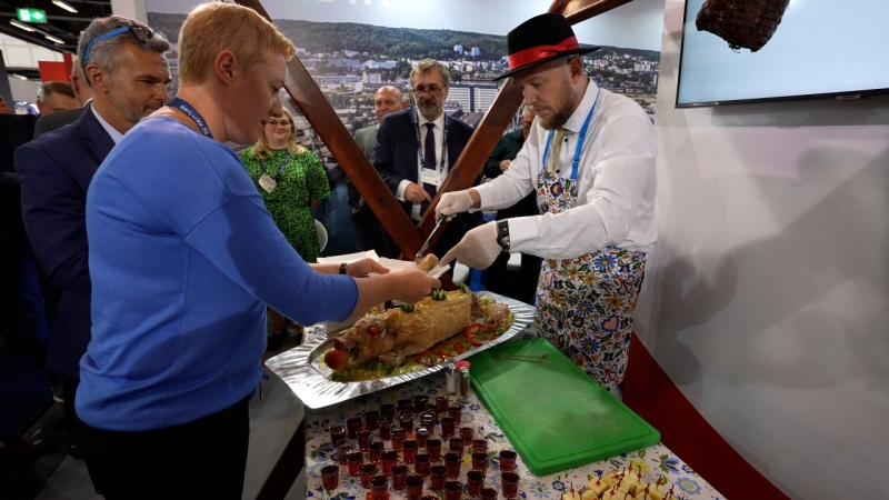 Nauta świętowała 95. urodziny w Hamburgu [WIDEO, ZDJĘCIA]-GospodarkaMorska.pl