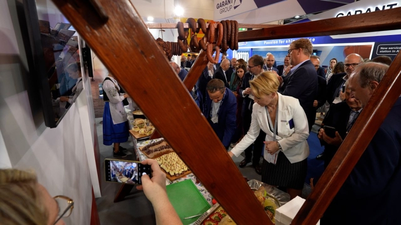 Nauta świętowała 95. urodziny w Hamburgu [WIDEO, ZDJĘCIA]-GospodarkaMorska.pl