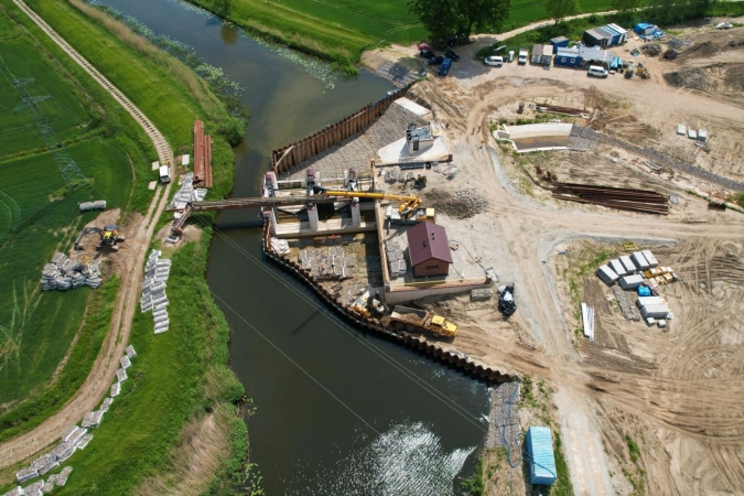 Wrota sztormowe na rzece Tudze na ukończeniu-GospodarkaMorska.pl