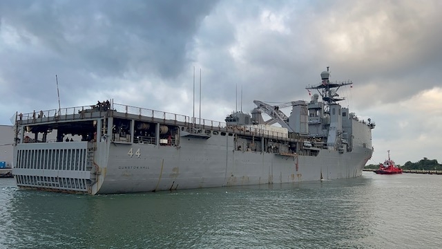 Amerykański desantowiec w Porcie Gdańsk. Jutro jeszcze większy w Porcie Gdynia [GALERIA]-GospodarkaMorska.pl