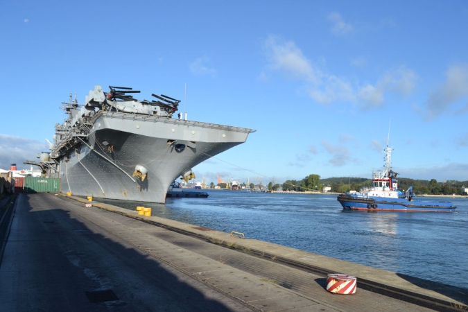 USS Kearsarge zawinął do Portu Gdynia [WIDEO]-GospodarkaMorska.pl