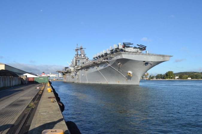 USS Kearsarge zawinął do Portu Gdynia [WIDEO]-GospodarkaMorska.pl