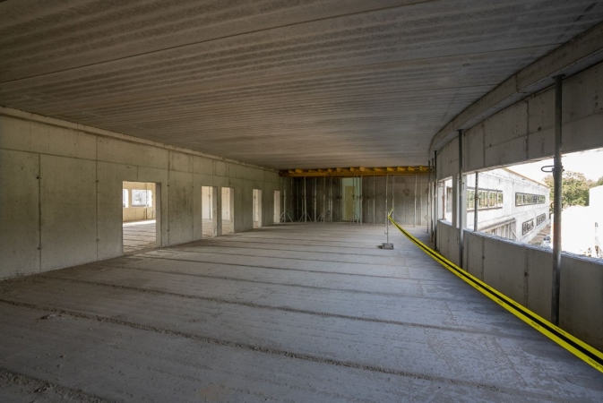 Centrum Offshore Uniwersytetu Morskiego w Gdyni za niecały rok. Wiecha zawieszona na budowie [WIDEO, ZDJĘCIA]-GospodarkaMorska.pl