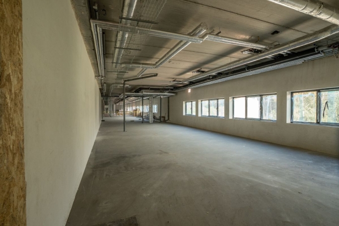 Centrum Offshore Uniwersytetu Morskiego w Gdyni za niecały rok. Wiecha zawieszona na budowie [WIDEO, ZDJĘCIA]-GospodarkaMorska.pl