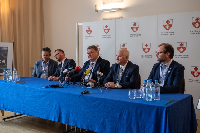 Jakie szanse stoją przed Elblągiem i tamtejszym portem? Konferencja „Obierz kurs na Elbląg” [WIDEO]-GospodarkaMorska.pl