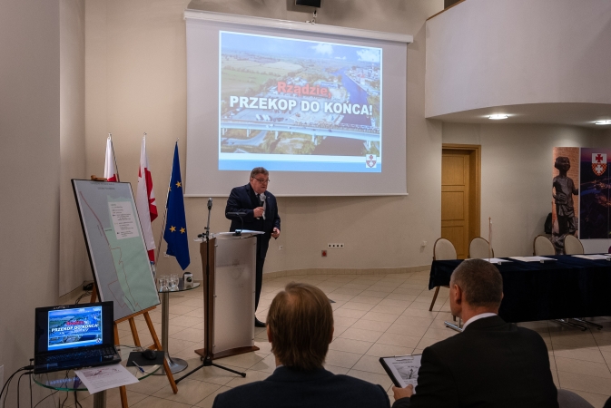 Jakie szanse stoją przed Elblągiem i tamtejszym portem? Konferencja „Obierz kurs na Elbląg” [WIDEO]-GospodarkaMorska.pl