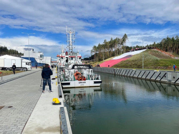 Otwarcie kanału żeglugowego przez Mierzeję Wiślaną [WIDEO]-GospodarkaMorska.pl