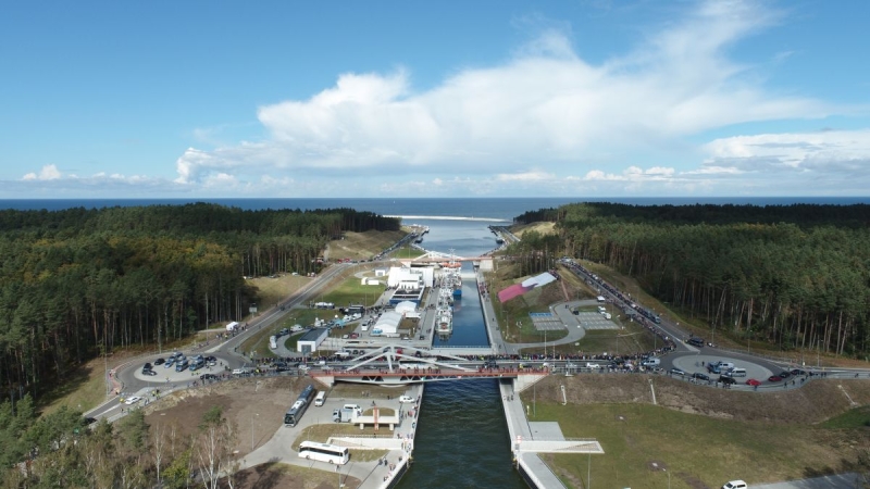 Otwarcie kanału żeglugowego przez Mierzeję Wiślaną [WIDEO]-GospodarkaMorska.pl
