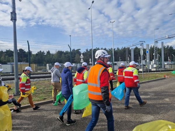 Go Green w DCT Gdańsk. Trwa kampania promująca świadomość klimatyczną [ZDJĘCIA]-GospodarkaMorska.pl