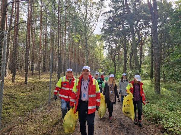 Go Green w DCT Gdańsk. Trwa kampania promująca świadomość klimatyczną [ZDJĘCIA]-GospodarkaMorska.pl