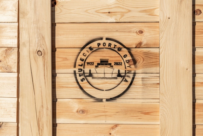 100-lecie Portu Gdynia. Wenda i Kwiatkowski upamiętnieni [WIDEO]-GospodarkaMorska.pl