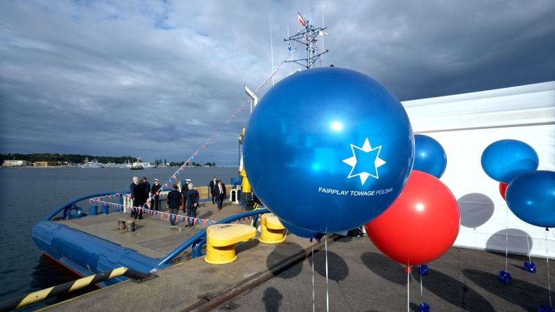 Fairplay-37 ochrzczony i gotowy do akcji [WIDEO, ZDJĘCIA]-GospodarkaMorska.pl