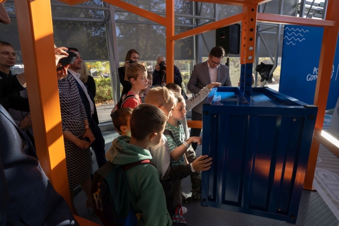 Port Gdynia i Nauta zbudowały portowe stanowisko dla Centrum Nauki Experyment-GospodarkaMorska.pl