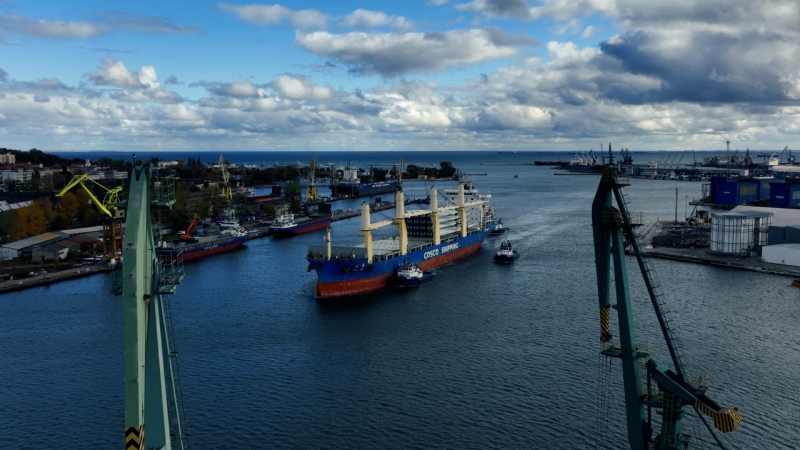 Morska Agencja Gdynia po raz kolejny wyładowała komponenty turbin wiatrowych [WIDEO]-GospodarkaMorska.pl