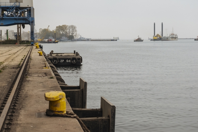 Port Gdynia. Ruszyło pogłębianie basenów portowych-GospodarkaMorska.pl