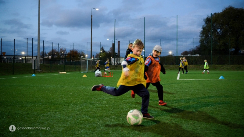 Port Gdańsk kolejny rok wspiera młodych sportowców z Nowego Portu [WIDEO]-GospodarkaMorska.pl