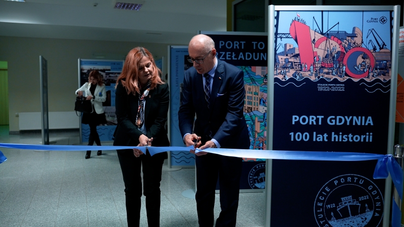 Wspominając przeszłość i spoglądając w przyszłość. Seminarium z okazji 100-lecia Portu Gdynia-GospodarkaMorska.pl