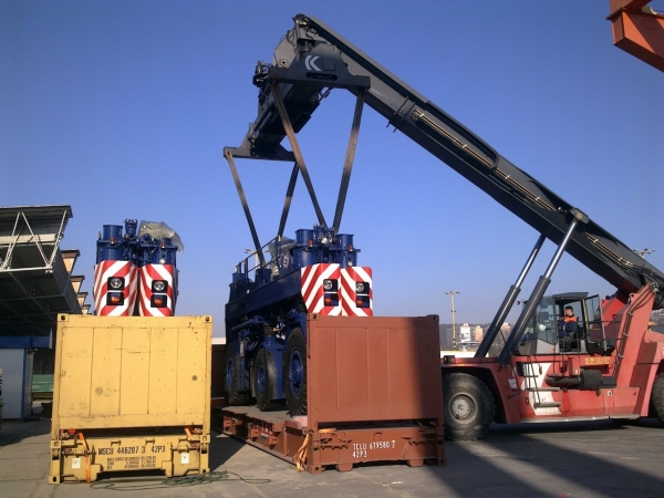 Kalmar wzmacnia potencjał przeładunkowy BCT w Gdyni [ZDJĘCIA]-GospodarkaMorska.pl