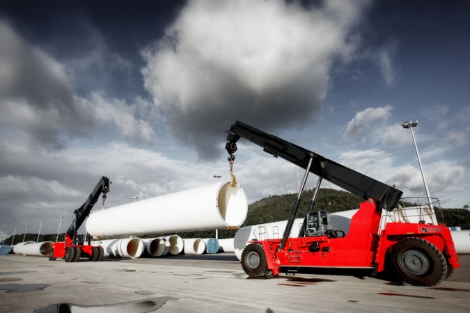 Kalmar wzmacnia potencjał przeładunkowy BCT w Gdyni [ZDJĘCIA]-GospodarkaMorska.pl