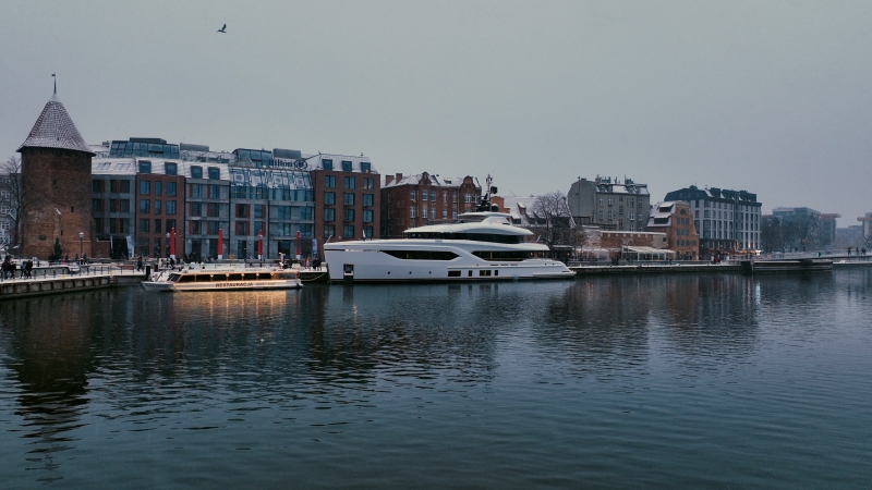 Superjacht stoczni Conrad przyciąga do Gdańska branżowców z całego świata [WIDEO, ZDJĘCIA]-GospodarkaMorska.pl
