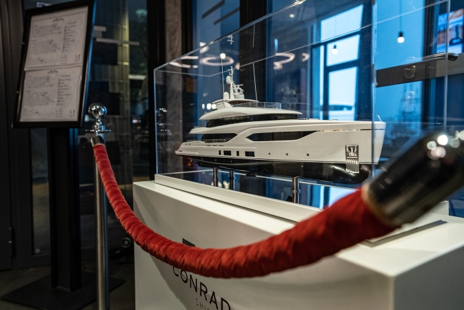 Superjacht stoczni Conrad przyciąga do Gdańska branżowców z całego świata [WIDEO, ZDJĘCIA]-GospodarkaMorska.pl