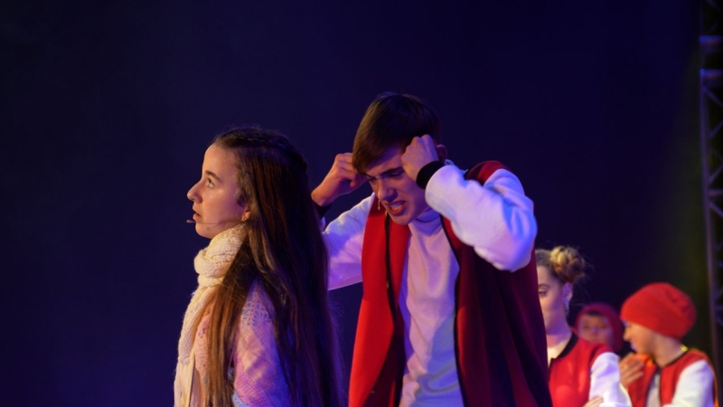 Port Gdańsk wspiera słynny ukraiński musical świąteczny [WIDEO, ZDJĘCIA]-GospodarkaMorska.pl