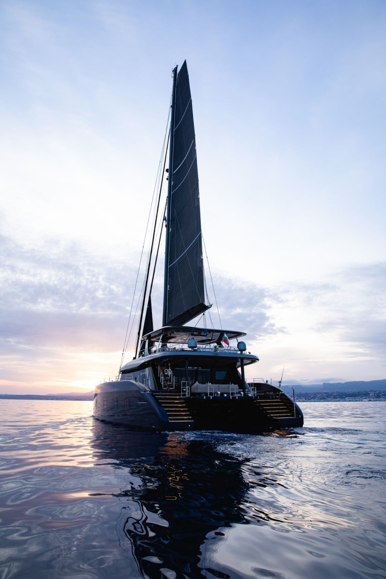 Luksusowy Sunreef 80 Eco wygrywa German Design Award [ZDJĘCIA]-GospodarkaMorska.pl