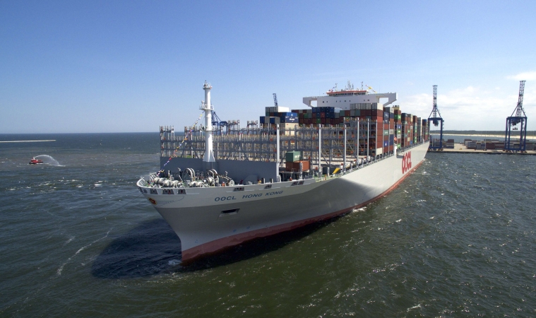 OOCL Hong Kong - największy kontenerowiec świata w terminalu DCT-GospodarkaMorska.pl