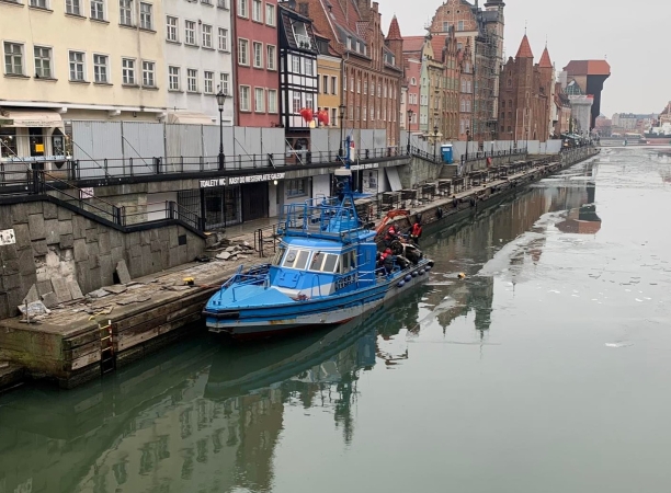 Motława oczyszczana ze śmieci [GALERIA]-GospodarkaMorska.pl