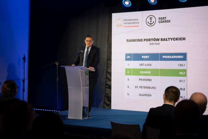 [WIDEO] Wyniki przeładunkowe polskich portów w 2022 roku - konferencja -GospodarkaMorska.pl