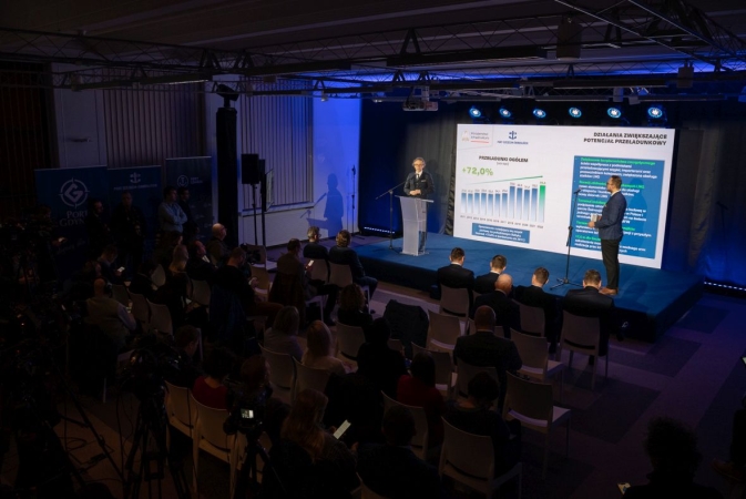 [WIDEO] Wyniki przeładunkowe polskich portów w 2022 roku - konferencja -GospodarkaMorska.pl