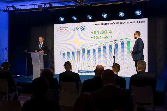 [WIDEO] Wyniki przeładunkowe polskich portów w 2022 roku - konferencja -GospodarkaMorska.pl