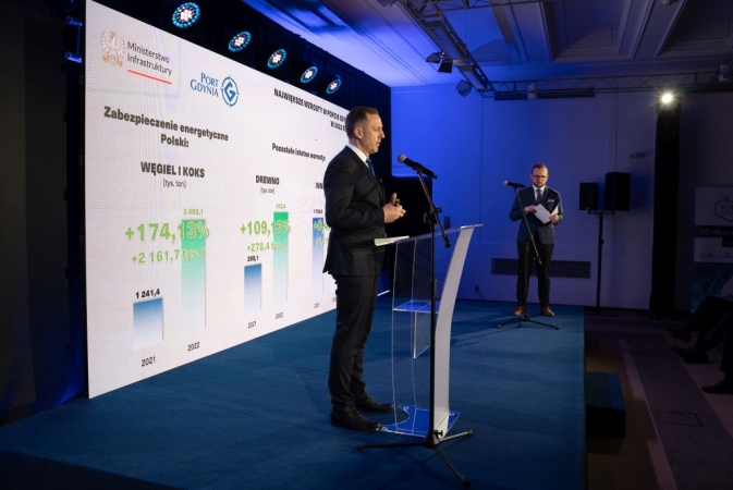 [WIDEO] Wyniki przeładunkowe polskich portów w 2022 roku - konferencja -GospodarkaMorska.pl