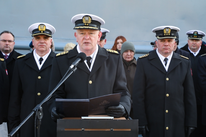 Przekazanie obowiązków dowódcy 8. Flotylli Obrony Wybrzeża [GALERIA]-GospodarkaMorska.pl