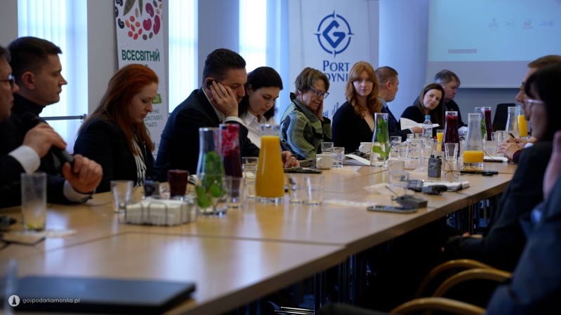 Port Gdynia. Rozmowy o bezpieczeństwie łańcucha dostaw żywności-GospodarkaMorska.pl