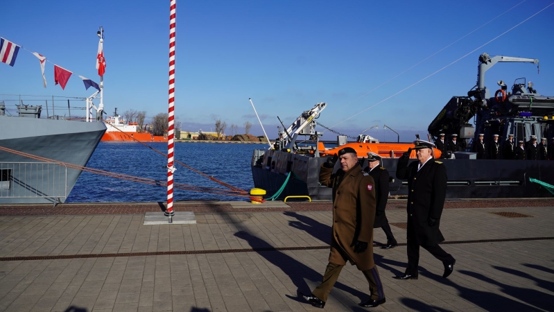 Czas upłynął! ORP Mewa wchodzi do szyku-GospodarkaMorska.pl