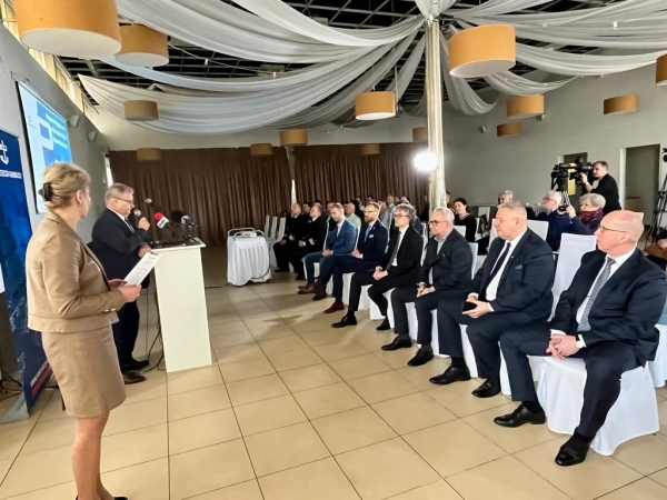 W Basenie Kaszubskim Portu Szczecin powstają nowe nabrzeża -GospodarkaMorska.pl