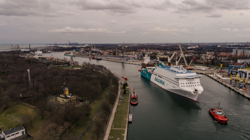 Nowy prom Balearii w Gdańsku po LNG-GospodarkaMorska.pl