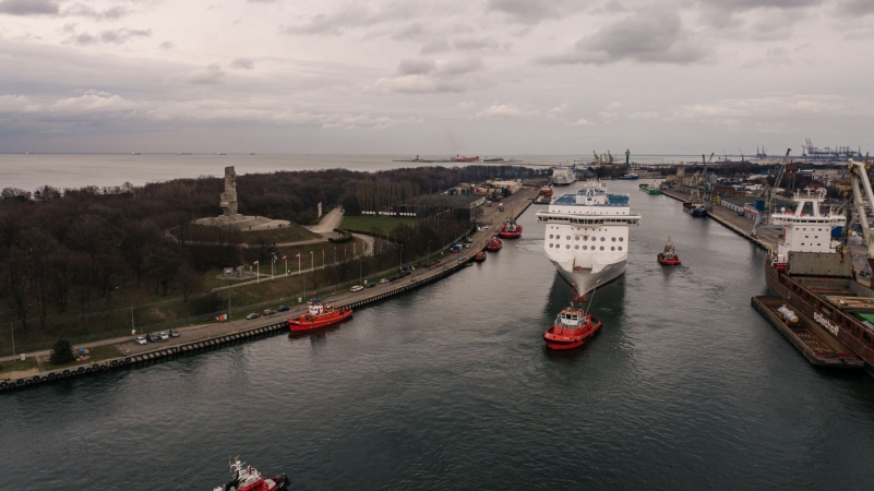 Nowy prom Balearii w Gdańsku po LNG-GospodarkaMorska.pl