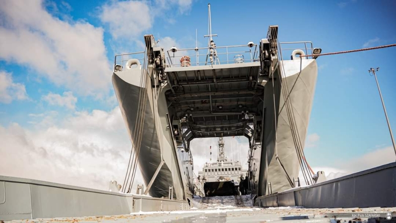 Współpraca okrętów 8. FOW z siłami 16. DZ w ramach ćwiczenia Zalew-23-GospodarkaMorska.pl