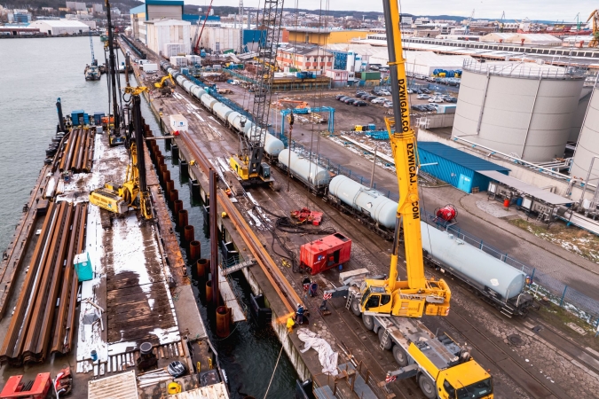 Port Gdynia. Przebudowa Nabrzeża Indyjskiego w toku-GospodarkaMorska.pl