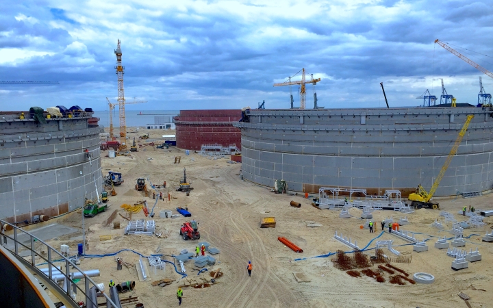 Relacja z budowy Terminalu Naftowego PERN-GospodarkaMorska.pl