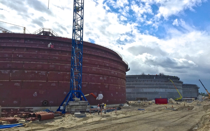 Relacja z budowy Terminalu Naftowego PERN-GospodarkaMorska.pl