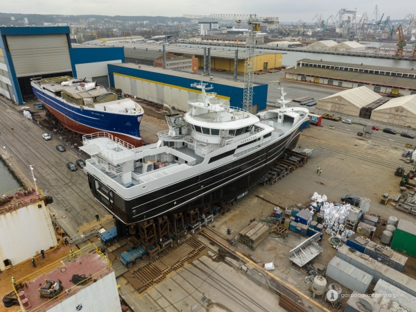 Karstensen. Zobacz wodowanie dwóch kolejnych statków-GospodarkaMorska.pl