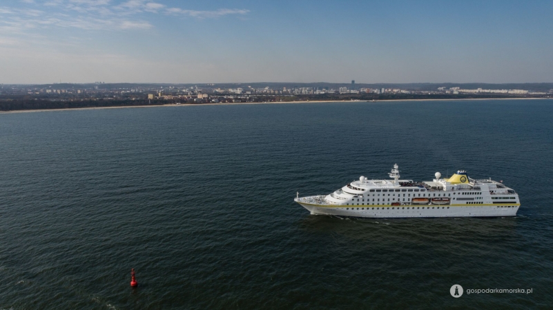 Hamburg na start. Port Gdańsk otworzył sezon wycieczkowy-GospodarkaMorska.pl